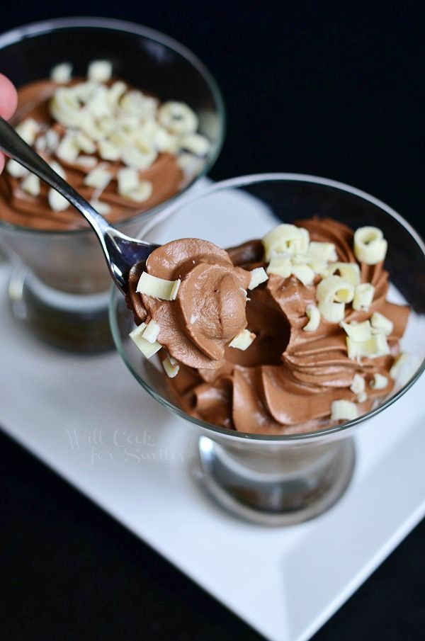 Chocolate-Mousse-4-from-willcookforsmiles.com_.jpg